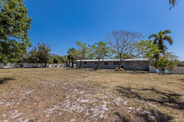 2723 59th St, Sarasota, FL 34243 - view of yard with fence