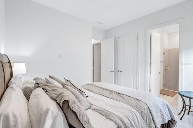 6203 Grandview Hill Ct, Bradenton, FL 34203 - bedroom featuring a closet and ensuite bathroom