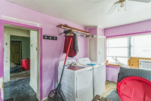 laundry room featuring ceiling fan, laundry area, and independent washer and dryer