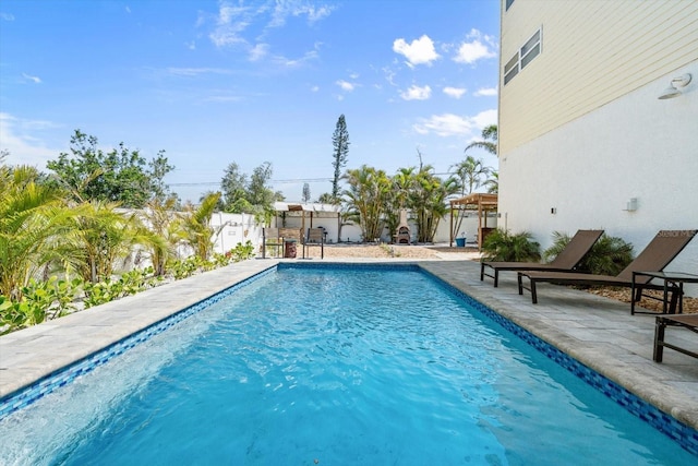4717 Lemon Bay Dr, Venice, FL 34293 - view of pool with a fenced in pool, a fenced backyard, and a patio area