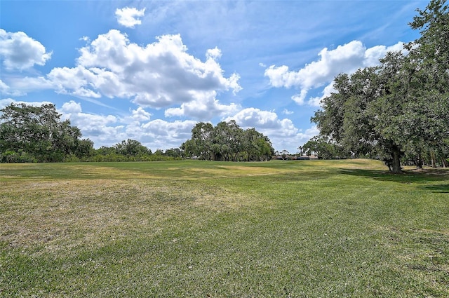 2111 Muskogee Trl, Nokomis, FL 34275 - view of yard with golf course view