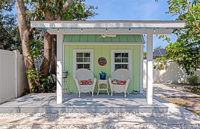 1722 Hazelwood St, Sarasota, FL 34231 - view of outbuilding featuring a fenced backyard