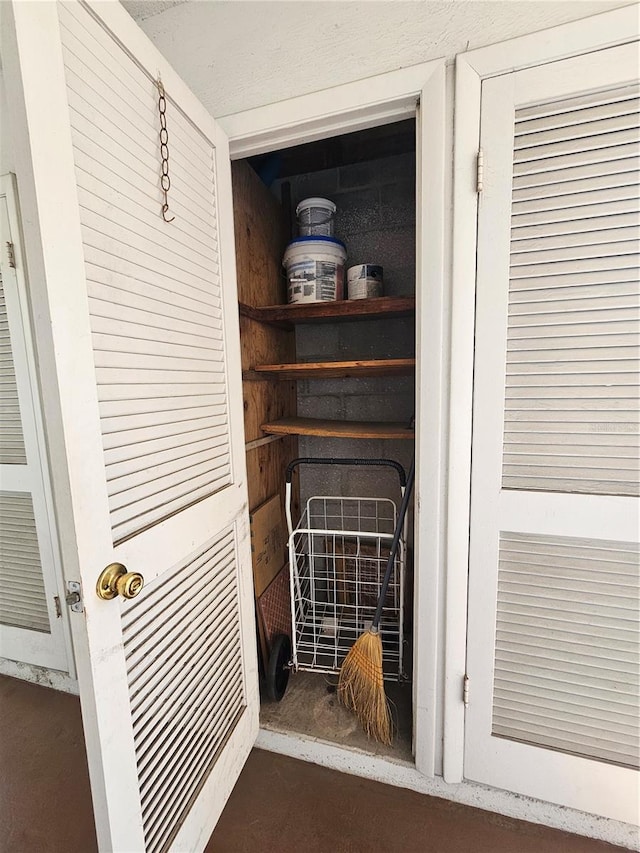 2321 Canal Dr Unit F25, Bradenton, FL 34207 - detailed view
