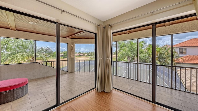 6919 Dominion Ln, Lakewood Ranch, FL 34202 - view of unfurnished sunroom