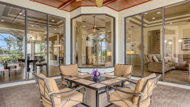 6919 Dominion Ln, Lakewood Ranch, FL 34202 - view of patio with outdoor dining space and ceiling fan