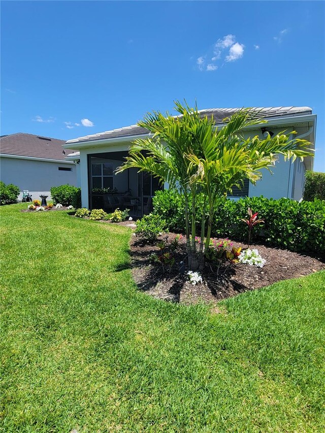 26017 Seastone Dr, Englewood, FL 34223 - view of grassy yard