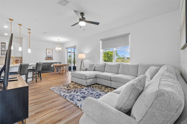 11430 Gallatin Trl, Parrish, FL 34219 - living area featuring a ceiling fan, light wood-type flooring, and recessed lighting