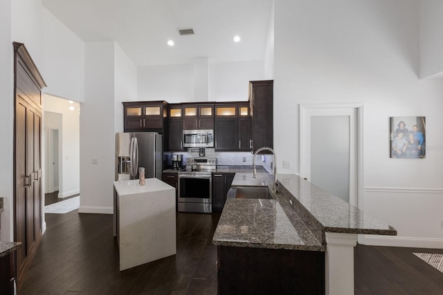 4435 Beauchamp Ct, Sarasota, FL 34243 - photo 6