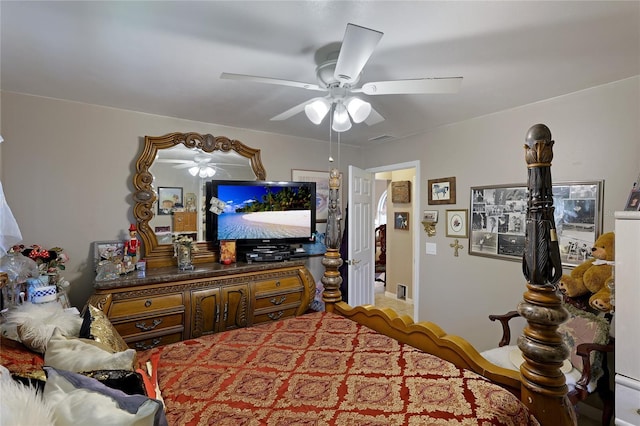 620 Burke Rd, Venice, FL 34293 - bedroom featuring a ceiling fan