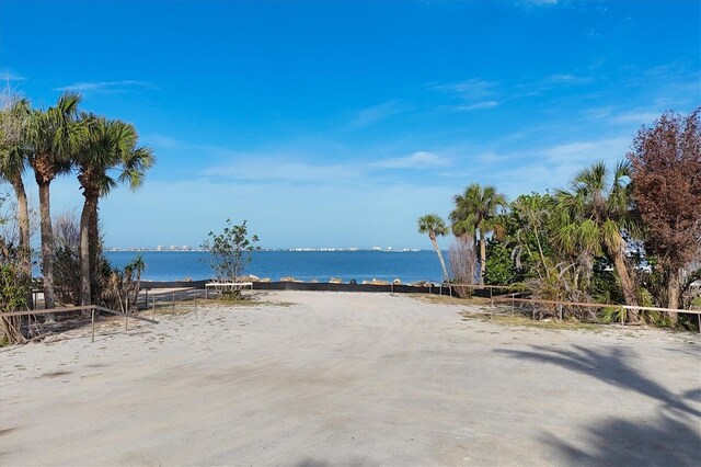 603 Indian Beach Ln, Sarasota, FL 34234 - photo 23