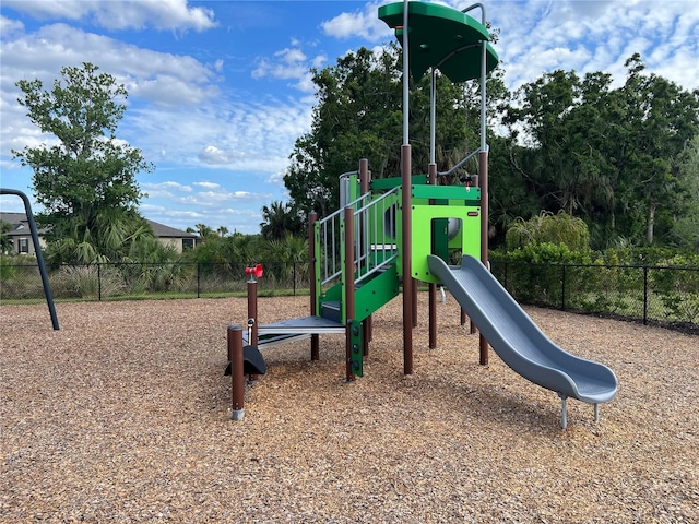 5521 Summit Gln, Bradenton, FL 34203 - community play area with fence