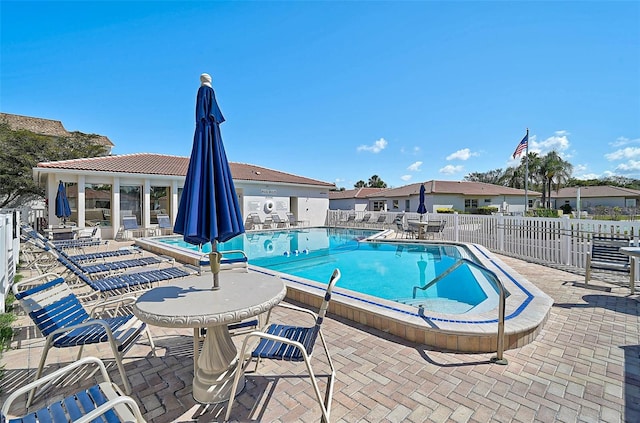 151 Vista Hermosa Cir Unit 31C, Sarasota, FL 34242 - community pool with a patio area
