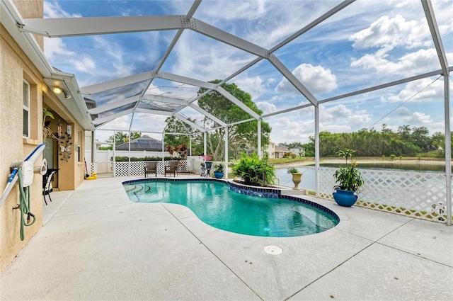 4211 30th Ln E, Bradenton, FL 34208 - view of swimming pool with a patio area and a fenced in pool