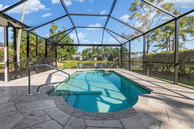 4063 Westbourne Cir, Sarasota, FL 34238 - swimming pool with a water view, a patio area, and a lanai
