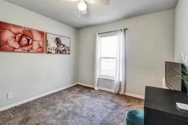 4542 19th Ave S, Saint Petersburg, FL 33711 - unfurnished room featuring carpet flooring, baseboards, and ceiling fan