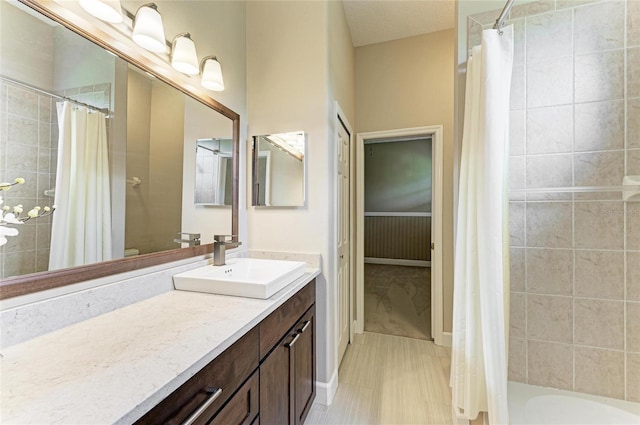 8103 Snowy Egret Pl, Bradenton, FL 34202 - full bath with vanity and shower / tub combo