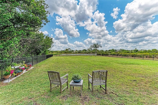 8103 Snowy Egret Pl, Bradenton, FL 34202 - view of yard featuring a water view