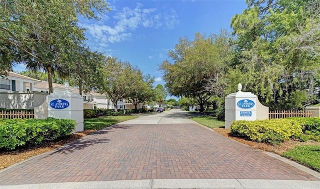 802 Montrose Dr Unit 204, Venice, FL 34293 - view of decorative street with a residential view