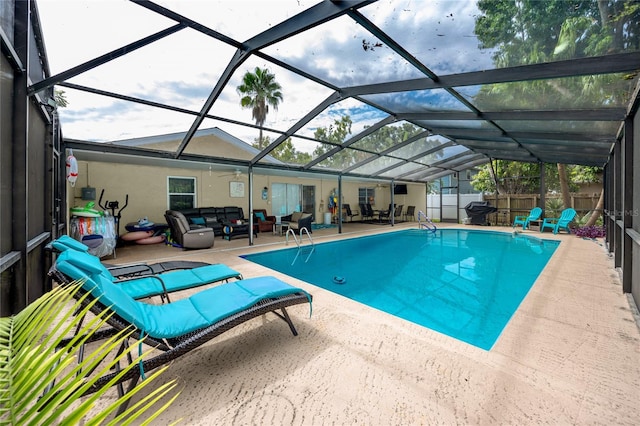 2726 Knoll St E, Palm Harbor, FL 34683 - outdoor pool featuring outdoor lounge area, a patio area, and a lanai