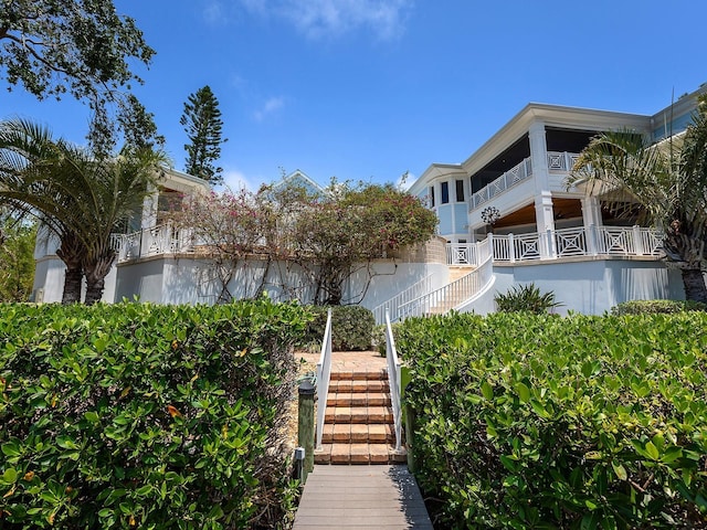 5132 Jungle Plum Rd, Sarasota, FL 34242 - view of property with stairs