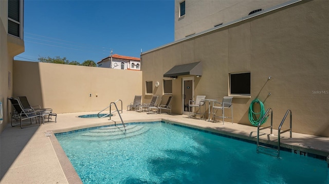 235 Cocoanut Ave Unit 108B, Sarasota, FL 34236 - community pool with a patio area
