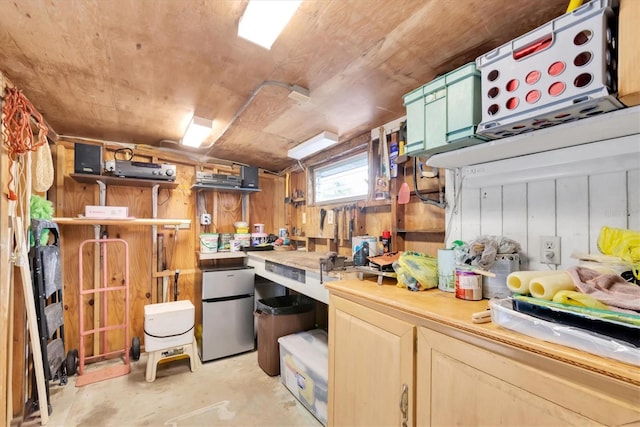 6628 Auburn Ave, Bradenton, FL 34207 - view of storage area