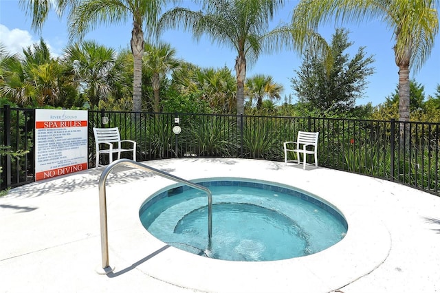 5320 Tide Point Way, Bradenton, FL 34208 - view of pool featuring a community hot tub