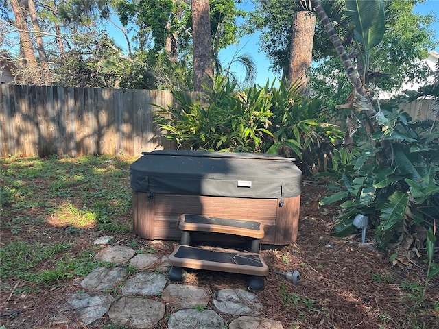 2181 Pine Gardens Trl, Sarasota, FL 34231 - exterior view of a hot tub