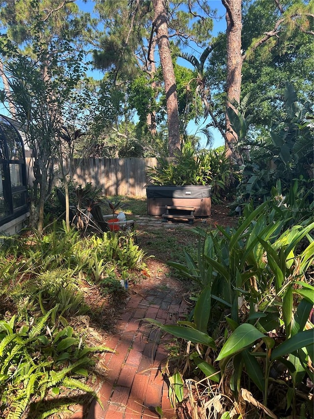 2181 Pine Gardens Trl, Sarasota, FL 34231 - view of yard