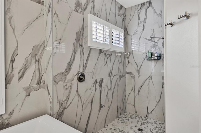6470 Indigo Bunting Pl, Lakewood Ranch, FL 34202 - full bath with a marble finish shower and a tub to relax in