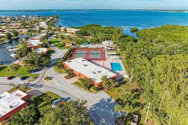 9409 Catalina Dr, Bradenton, FL 34210 - bird's eye view of a large body of water
