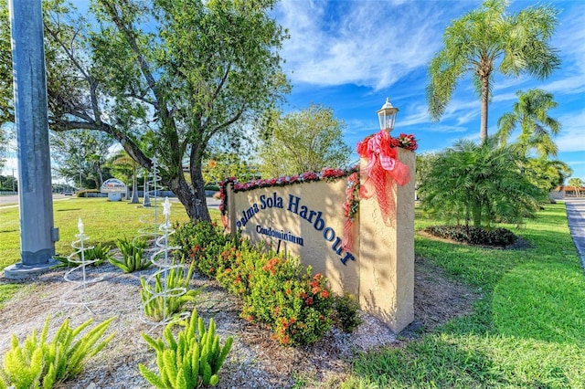 9409 Catalina Dr, Bradenton, FL 34210 - community sign with a yard