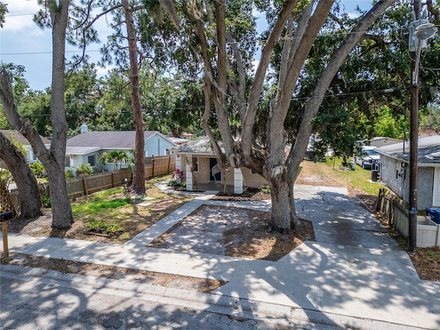 2411 5th Avenue Dr E, Palmetto, FL 34221 - photo 6