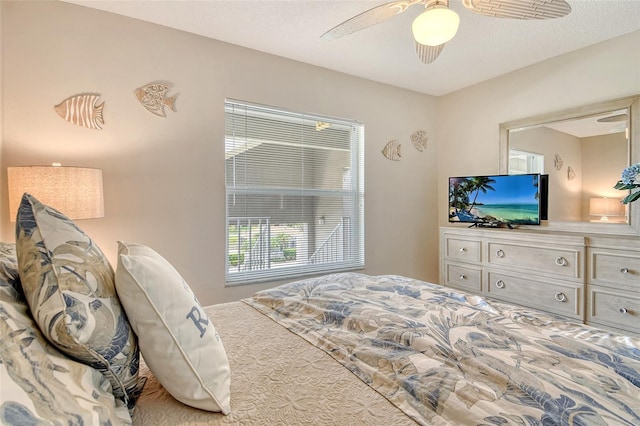 bedroom featuring ceiling fan