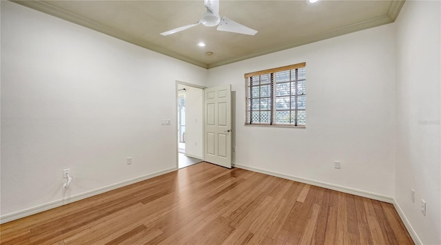 203 28th St W, Palmetto, FL 34221 - spare room featuring light wood-type flooring, a ceiling fan, ornamental molding, baseboards, and recessed lighting