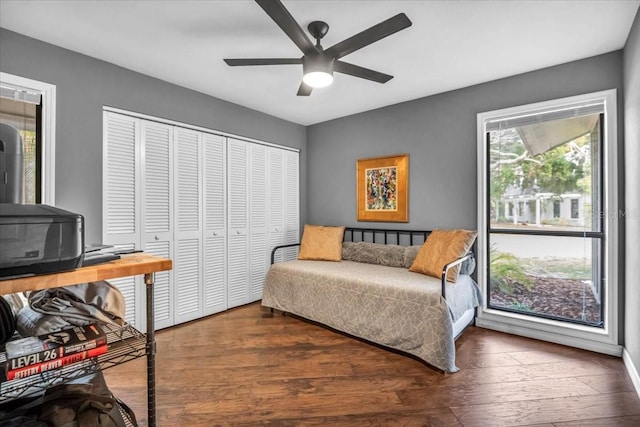 1809 Buccaneer Ter, Sarasota, FL 34231 - bedroom featuring wood finished floors, a closet, and ceiling fan