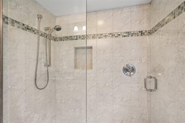 431 Fieldstone Dr, Venice, FL 34292 - bathroom view of a shower stall