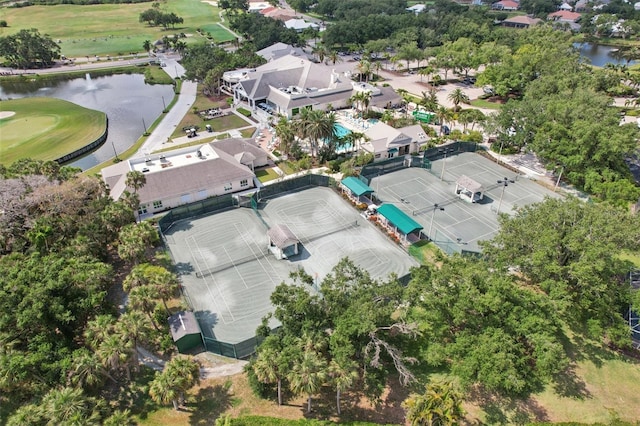 431 Fieldstone Dr, Venice, FL 34292 - aerial view of property and surrounding area with a golf course, a nearby body of water, and a tree filled landscape