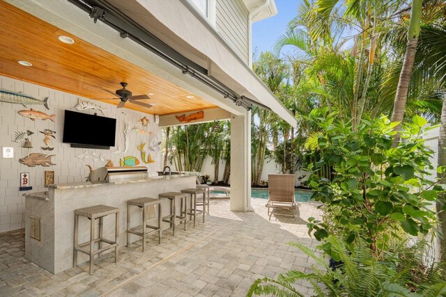 229 S Harbor Dr, Holmes Beach, FL 34217 - view of patio featuring a ceiling fan
