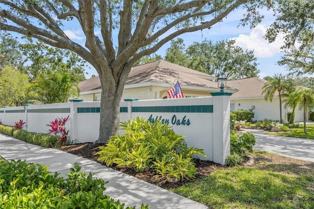 3263 Woodberry Ln Lot 15, Sarasota, FL 34231 - community sign with fence