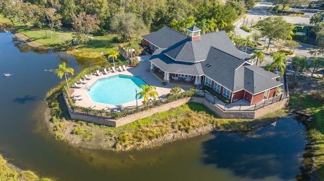 5681 Bidwell Pkwy Unit 102, Sarasota, FL 34233 - view from above of property featuring a nearby body of water and a pool