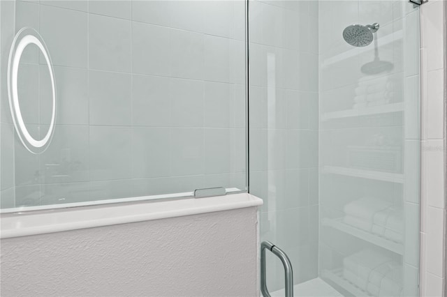 5910 Red Mangrove Ln, Bradenton, FL 34210 - bathroom featuring a stall shower