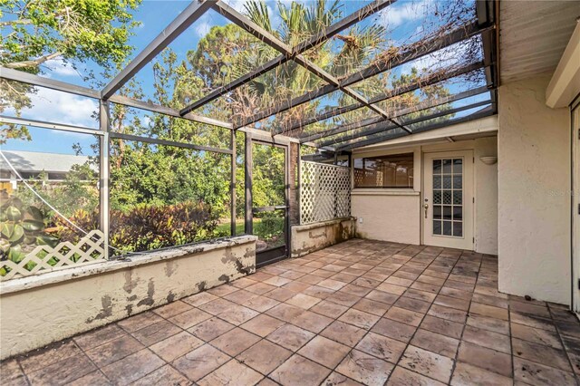 6203 Courtside Dr Unit 21, Bradenton, FL 34210 - unfurnished sunroom with healthy amount of natural light