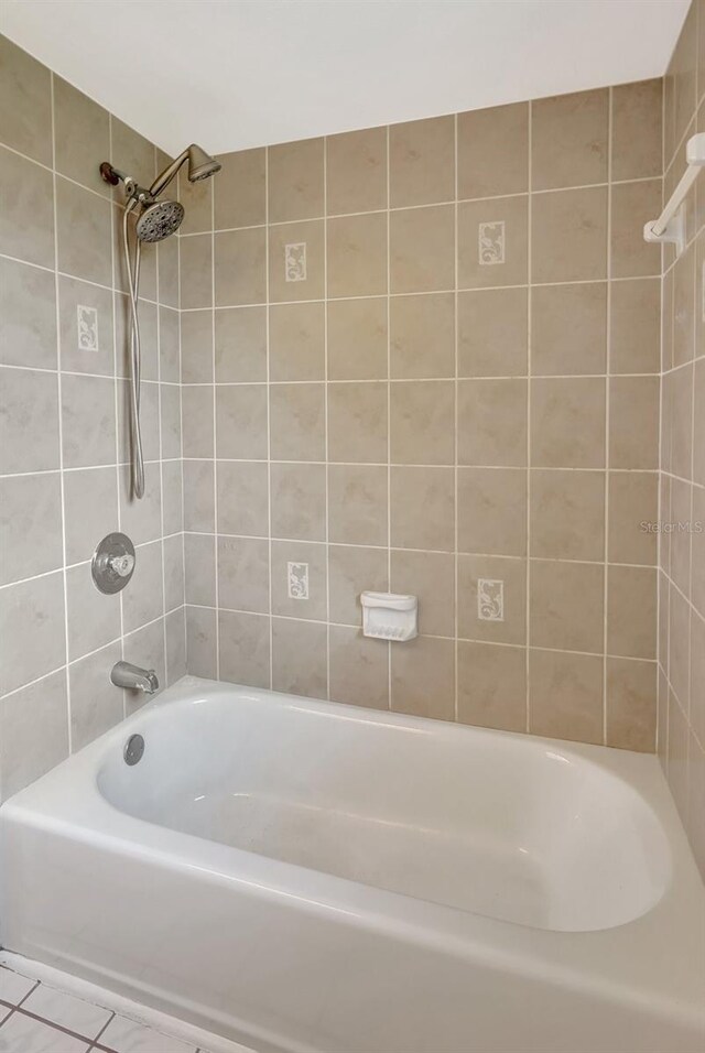 3510 Shawn St, Punta Gorda, FL 33980 - bathroom featuring bathtub / shower combination