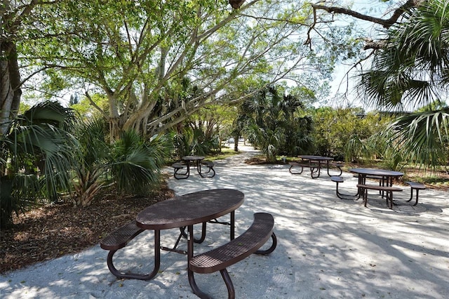 5706 10th Avenue Dr W, Bradenton, FL 34209 - view of property's community featuring a patio area