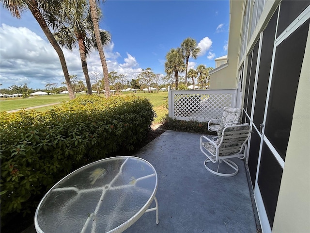 433 Cerromar Ln Unit 331, Venice, FL 34293 - view of patio / terrace