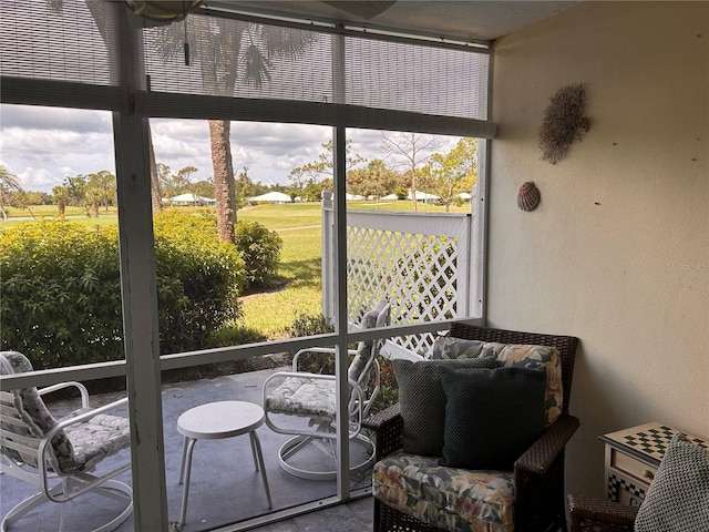 433 Cerromar Ln Unit 331, Venice, FL 34293 - view of sunroom