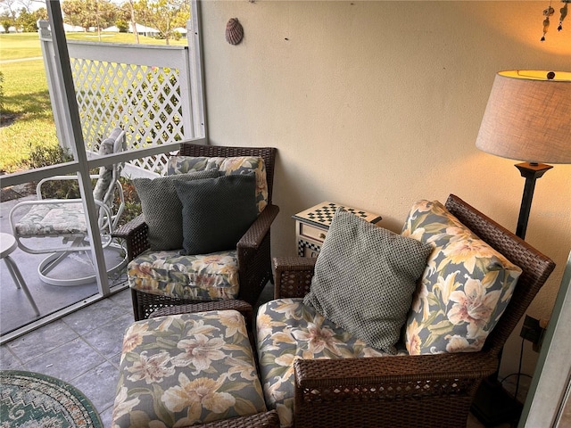433 Cerromar Ln Unit 331, Venice, FL 34293 - view of sunroom / solarium