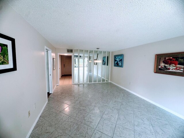 647 Woodlawn Dr Unit 647, Bradenton, FL 34210 - photo 12