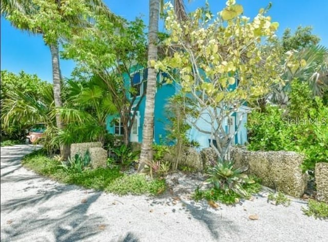 102 48th St, Holmes Beach, FL 34217 - view of yard